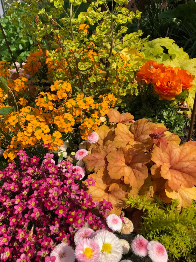 Blumen und Gärtnerei Rommel in Nonnenhorn, Grabpflege, Trauergestecke, Grabschmuck